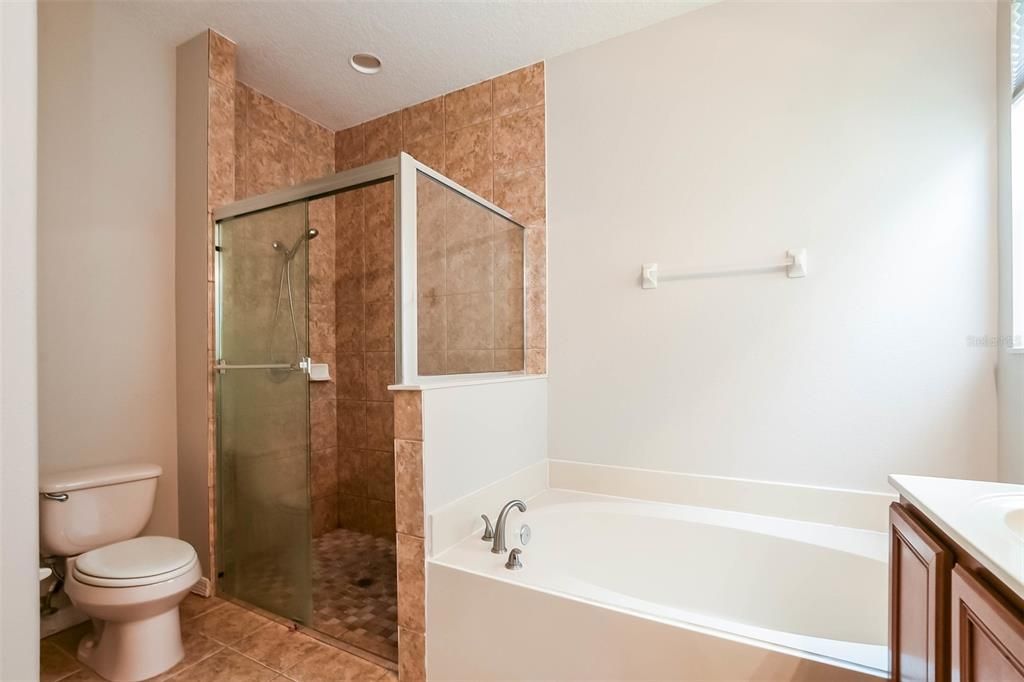 For Sale: $469,000 (3 beds, 2 baths, 1754 Square Feet)