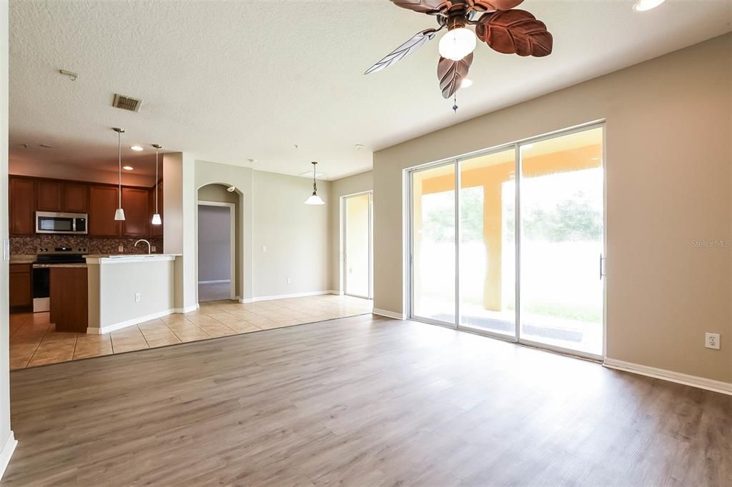 For Sale: $469,000 (3 beds, 2 baths, 1754 Square Feet)