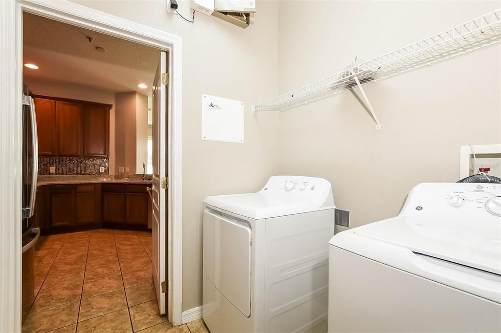 For Sale: $469,000 (3 beds, 2 baths, 1754 Square Feet)