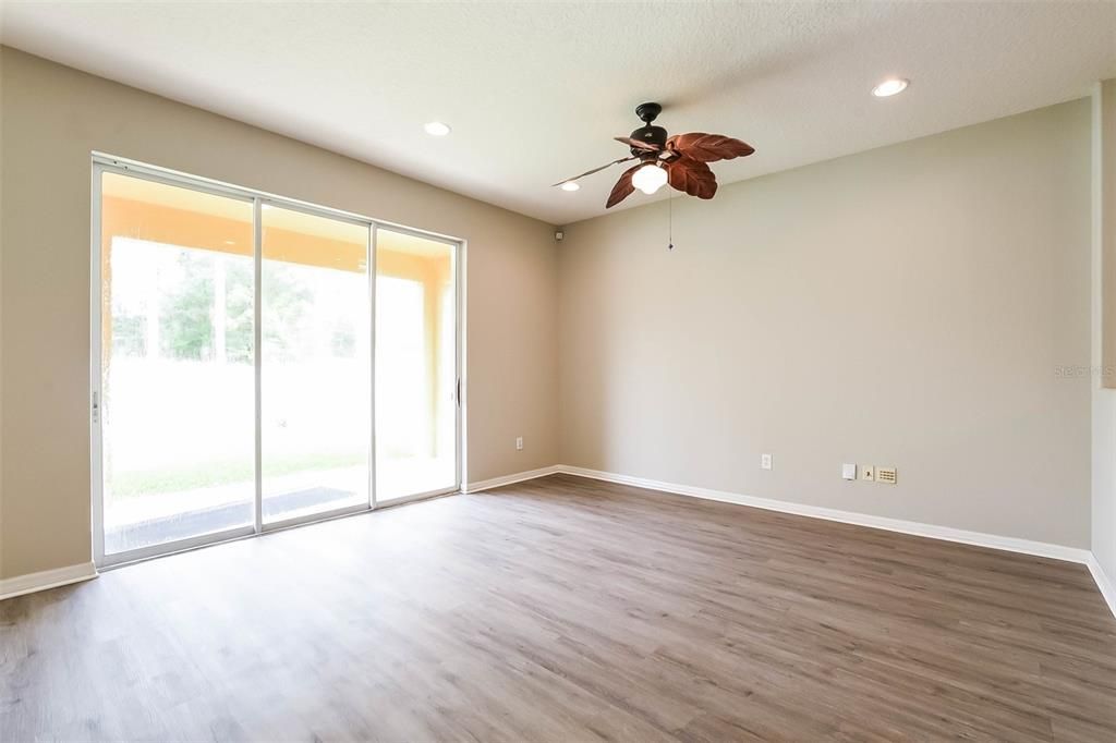 For Sale: $469,000 (3 beds, 2 baths, 1754 Square Feet)