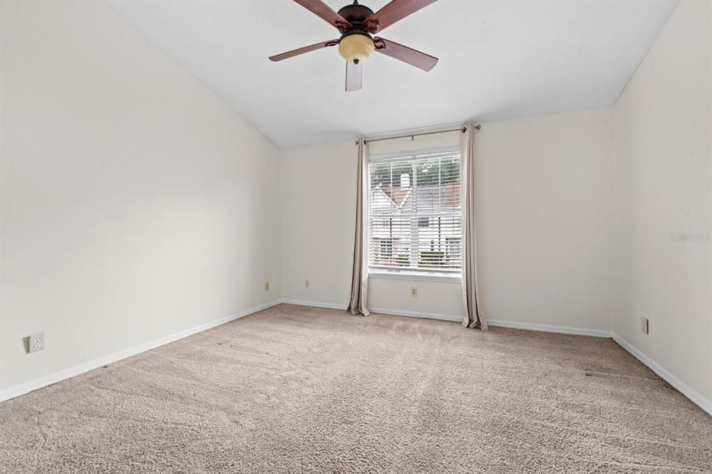 For Rent: $1,950 (2 beds, 2 baths, 1200 Square Feet)