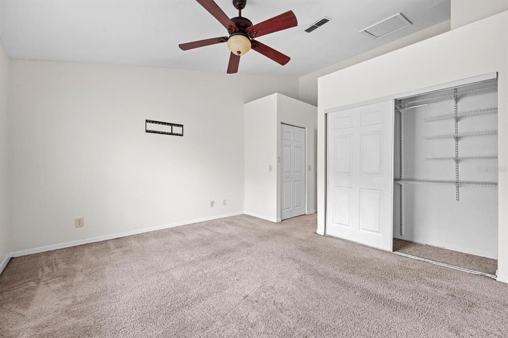 For Rent: $1,950 (2 beds, 2 baths, 1200 Square Feet)