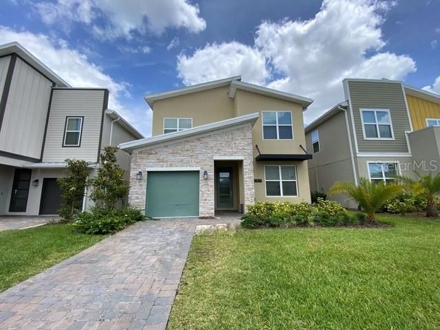 For Sale: $700,000 (5 beds, 5 baths, 2996 Square Feet)