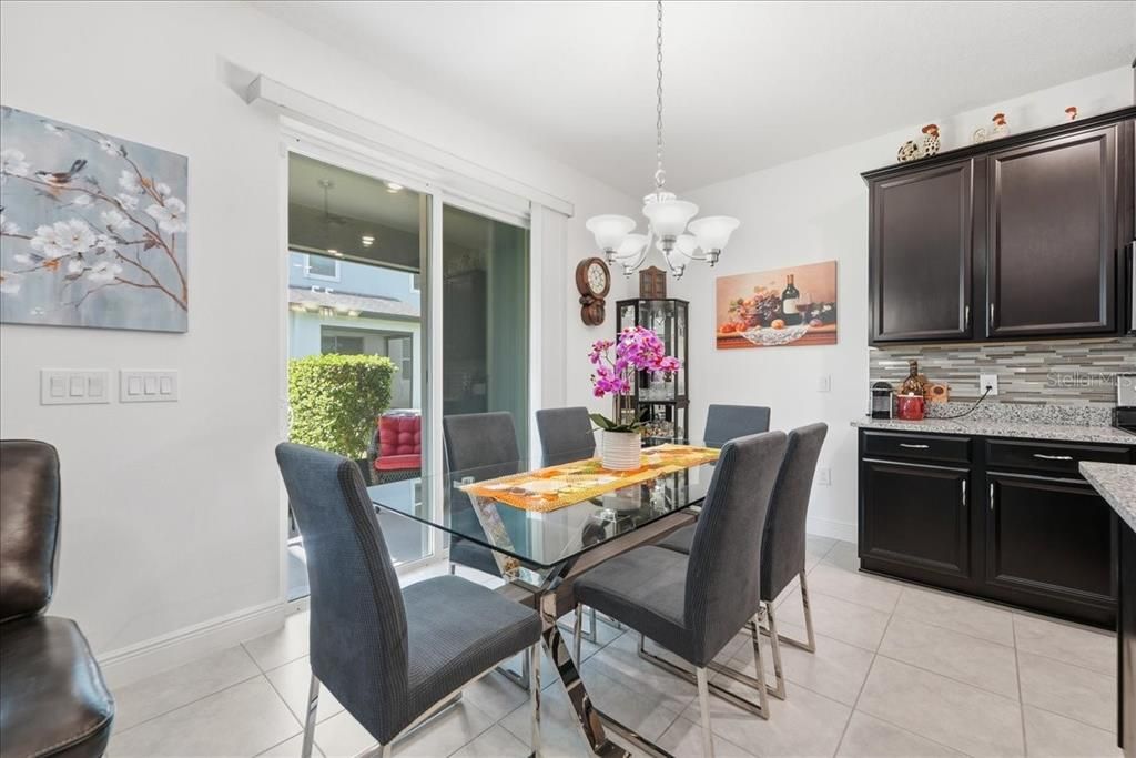 For Sale: $425,000 (3 beds, 2 baths, 1755 Square Feet)