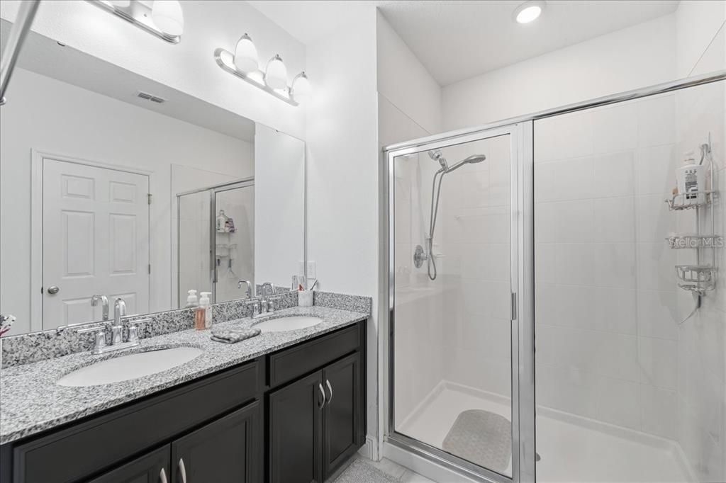 For Sale: $425,000 (3 beds, 2 baths, 1755 Square Feet)