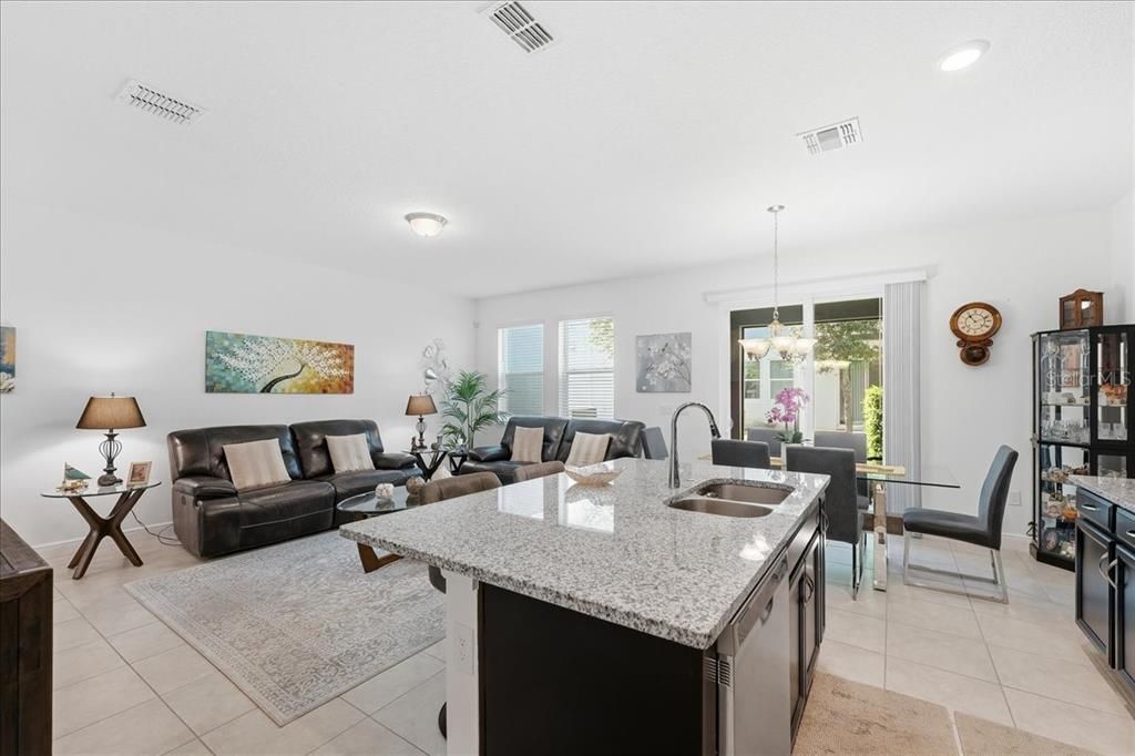 For Sale: $425,000 (3 beds, 2 baths, 1755 Square Feet)