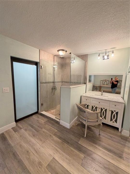 En Venta: $399,900 (2 camas, 2 baños, 1800 Pies cuadrados)
