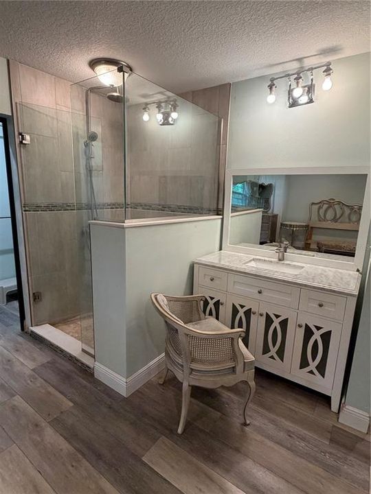 En Venta: $399,900 (2 camas, 2 baños, 1800 Pies cuadrados)