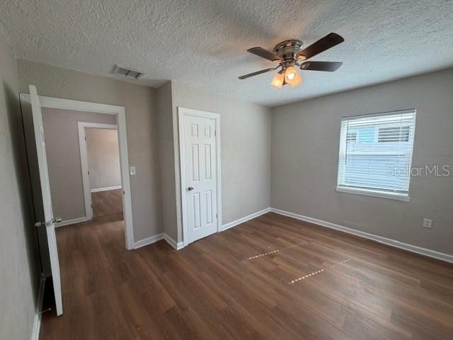 For Rent: $1,800 (2 beds, 1 baths, 750 Square Feet)
