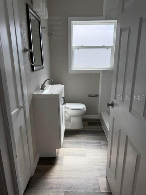 For Rent: $1,800 (2 beds, 1 baths, 750 Square Feet)