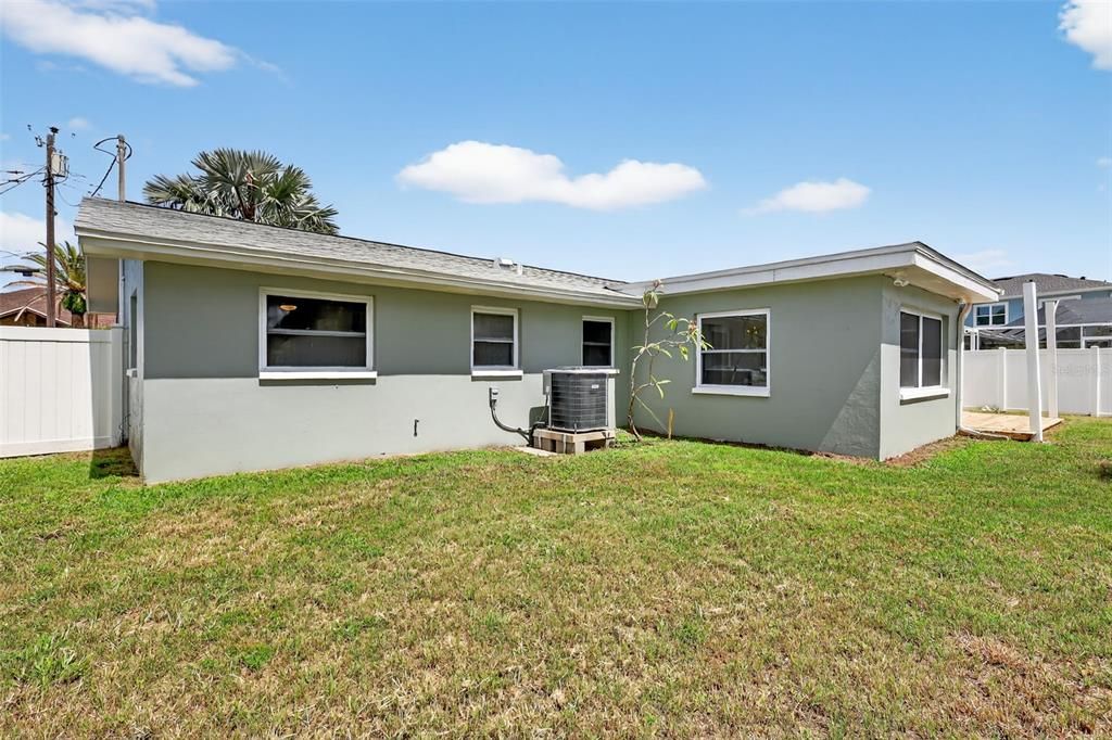 For Sale: $499,000 (3 beds, 2 baths, 1399 Square Feet)