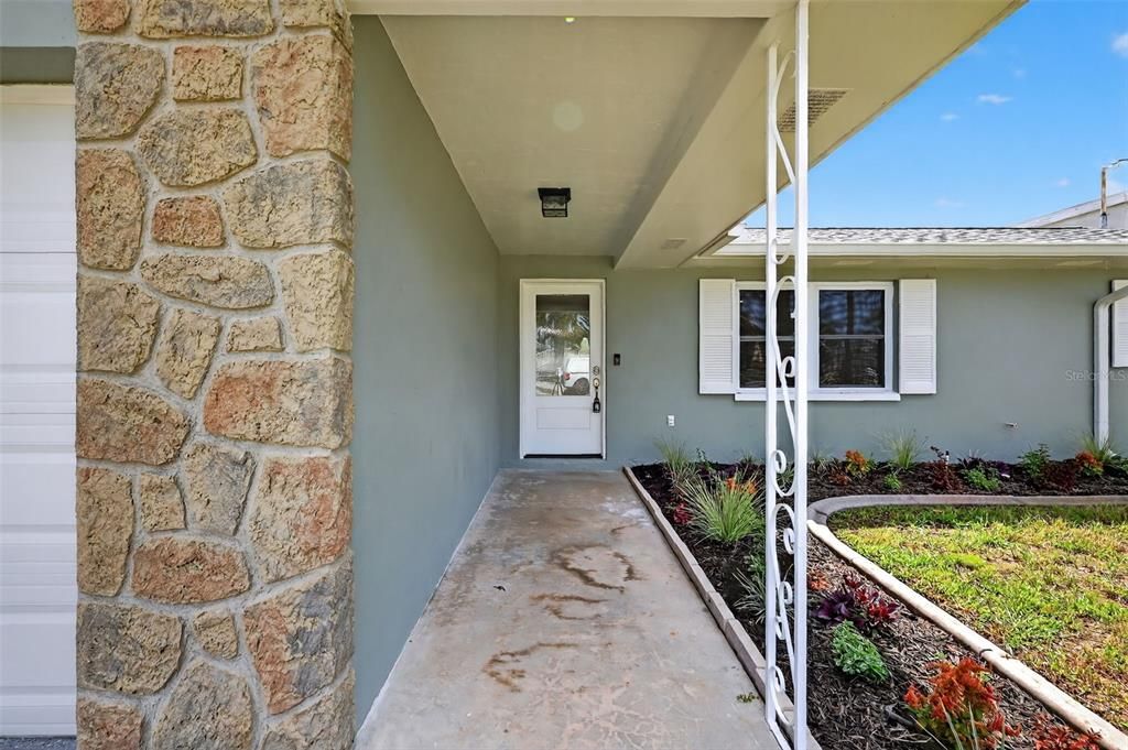 For Sale: $499,000 (3 beds, 2 baths, 1399 Square Feet)