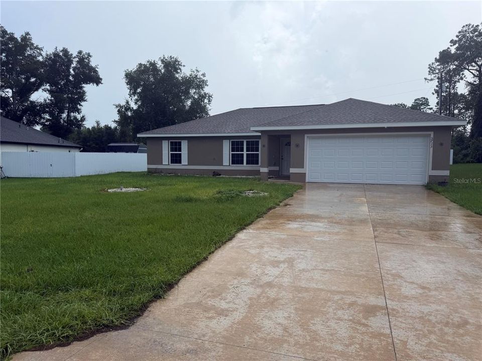 For Rent: $1,800 (3 beds, 2 baths, 1332 Square Feet)