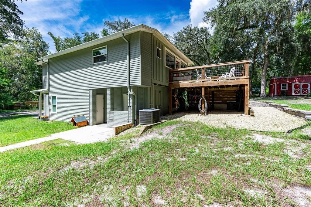 For Sale: $729,000 (5 beds, 3 baths, 2264 Square Feet)