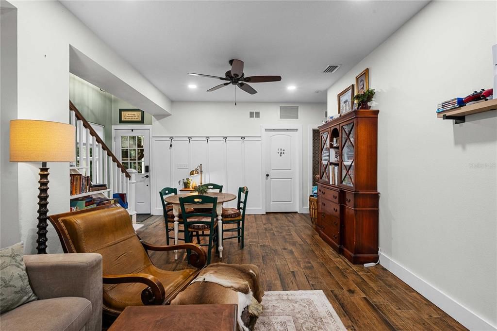 For Sale: $729,000 (5 beds, 3 baths, 2264 Square Feet)