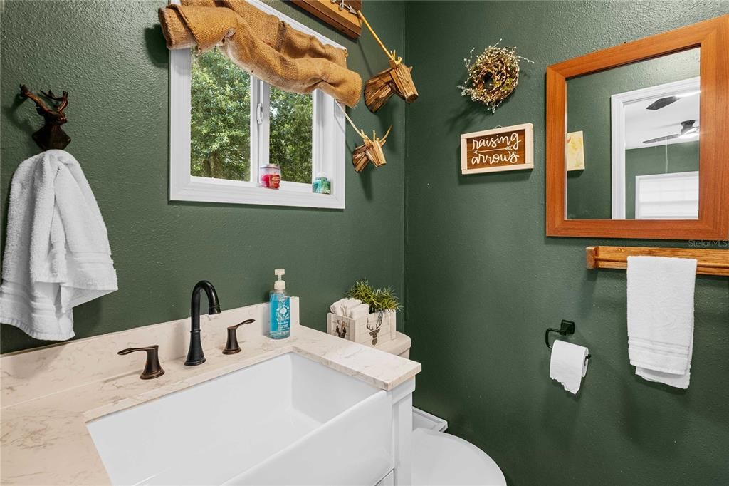 For Sale: $729,000 (5 beds, 3 baths, 2264 Square Feet)