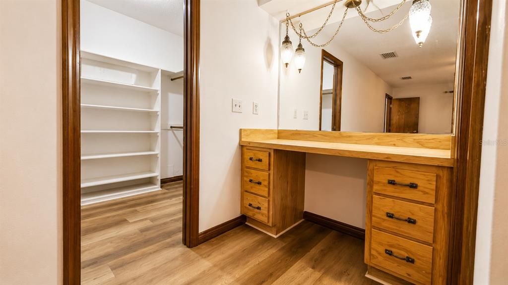 На продажу: $374,900 (3 спален, 2 ванн, 1626 Квадратных фут)