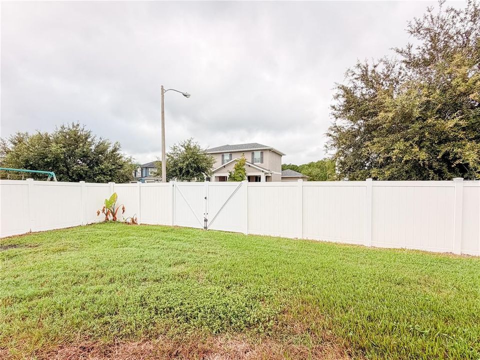 For Sale: $390,000 (3 beds, 2 baths, 2046 Square Feet)