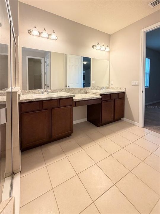 For Sale: $390,000 (3 beds, 2 baths, 2046 Square Feet)