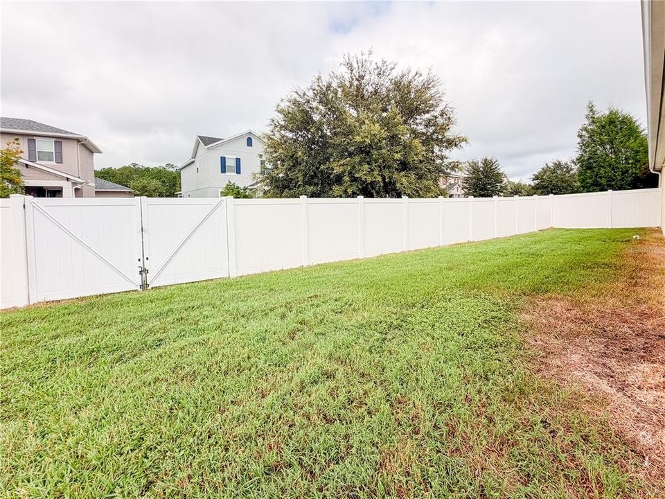 For Sale: $390,000 (3 beds, 2 baths, 2046 Square Feet)