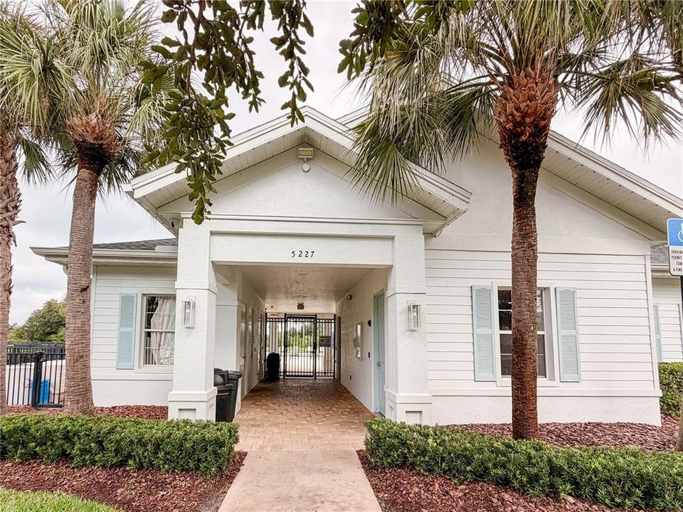 For Sale: $390,000 (3 beds, 2 baths, 2046 Square Feet)
