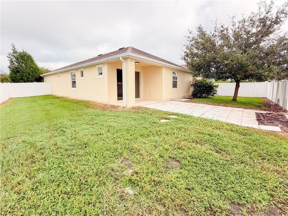 For Sale: $390,000 (3 beds, 2 baths, 2046 Square Feet)