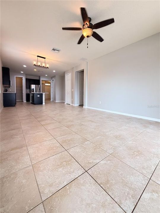 For Sale: $390,000 (3 beds, 2 baths, 2046 Square Feet)