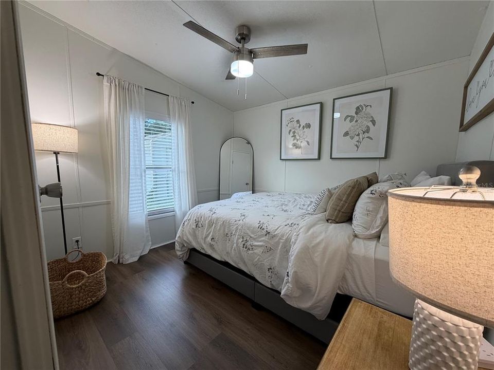 For Sale: $275,000 (3 beds, 2 baths, 960 Square Feet)
