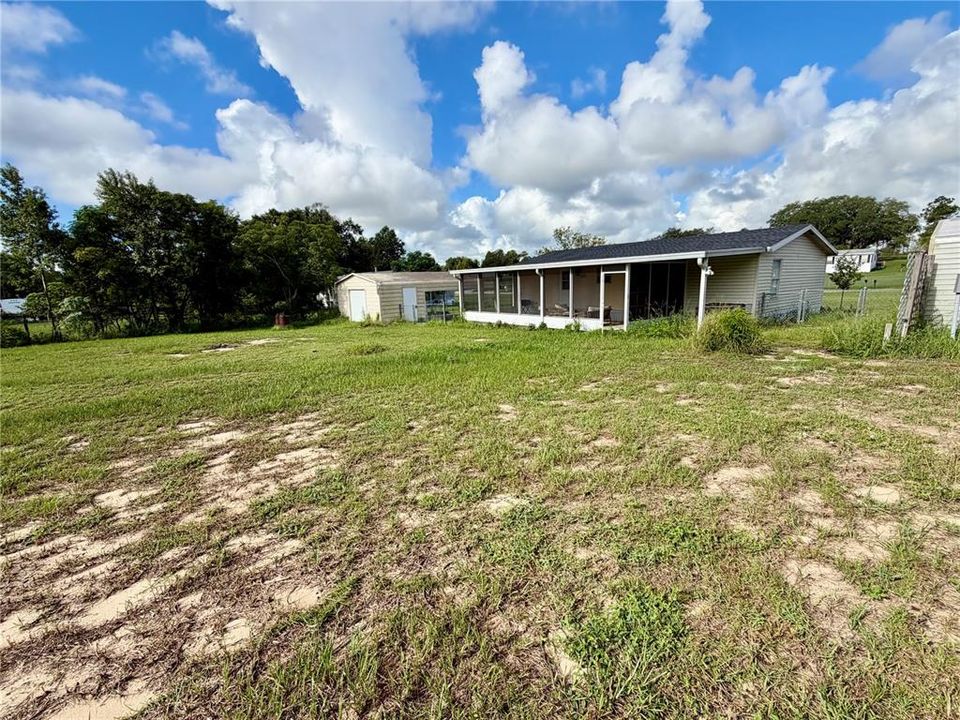 For Sale: $275,000 (3 beds, 2 baths, 960 Square Feet)