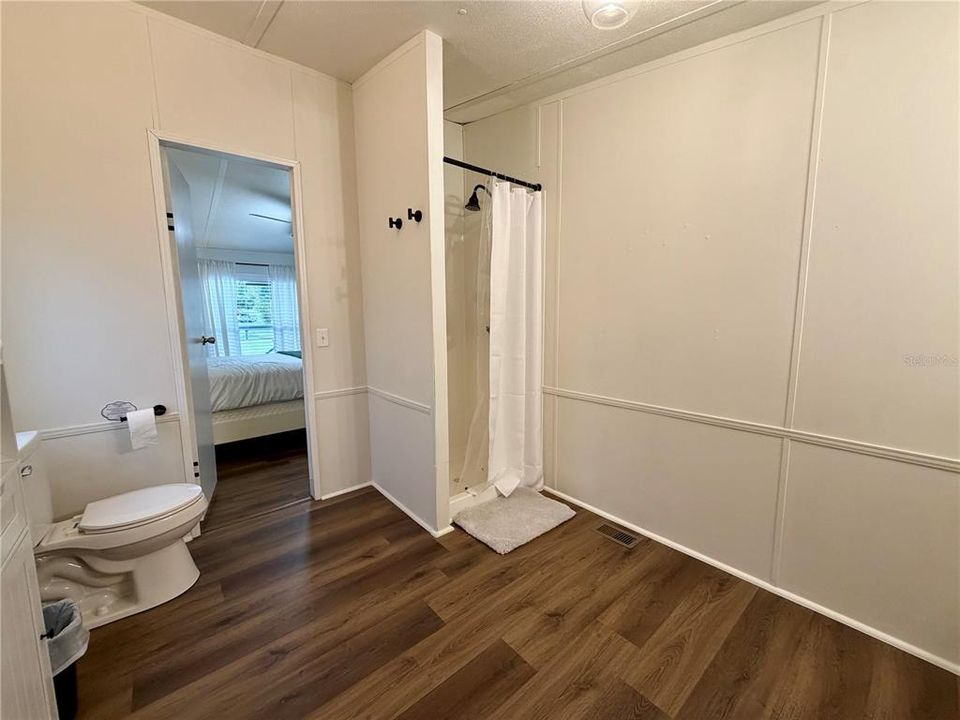 For Sale: $275,000 (3 beds, 2 baths, 960 Square Feet)
