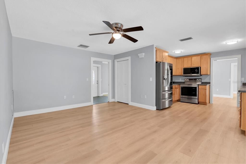 For Sale: $624,999 (3 beds, 2 baths, 1622 Square Feet)