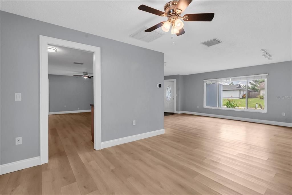 For Sale: $624,999 (3 beds, 2 baths, 1622 Square Feet)