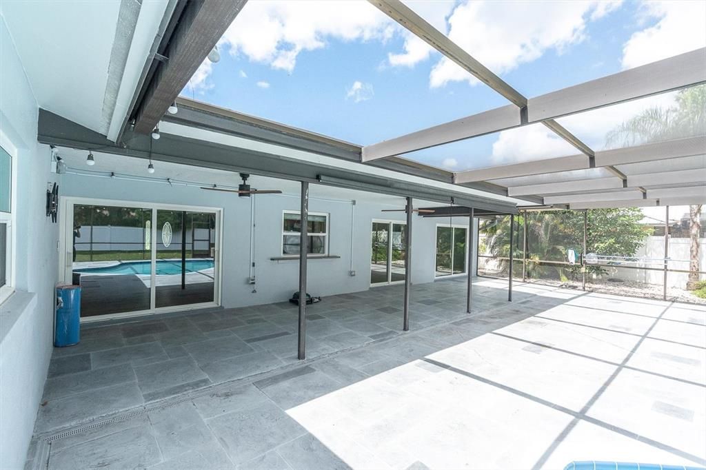 For Sale: $624,999 (3 beds, 2 baths, 1622 Square Feet)