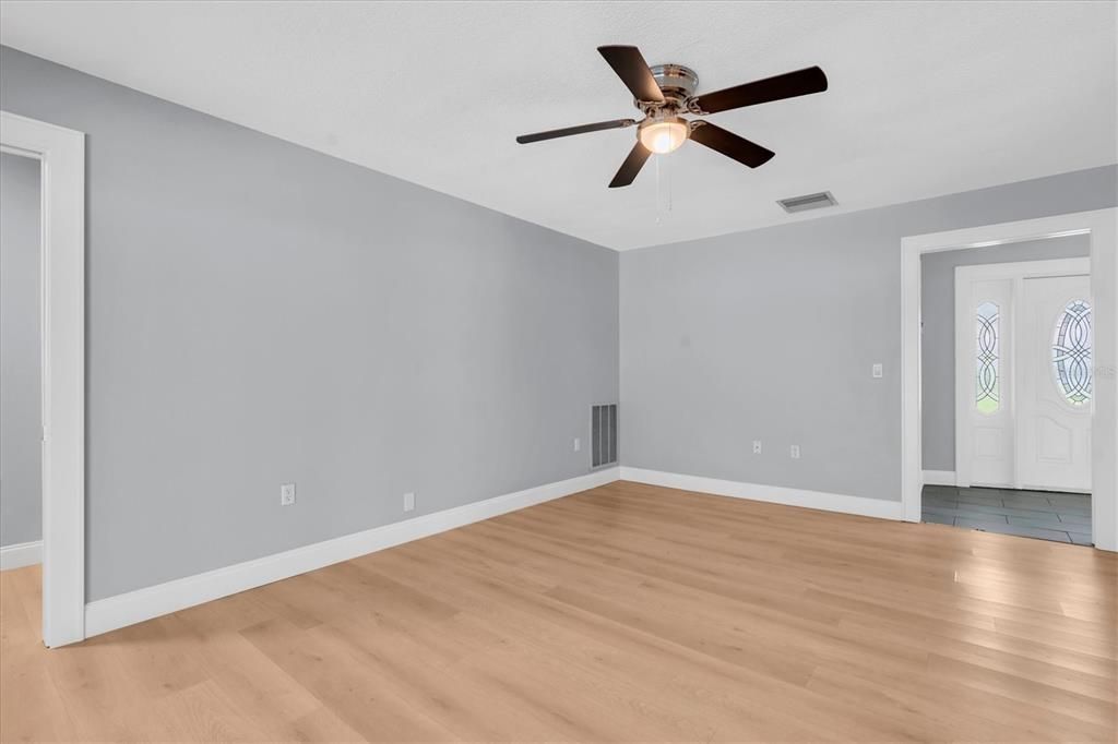 For Sale: $624,999 (3 beds, 2 baths, 1622 Square Feet)