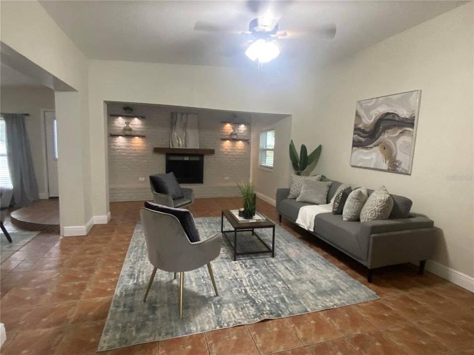 For Sale: $340,000 (3 beds, 2 baths, 1509 Square Feet)