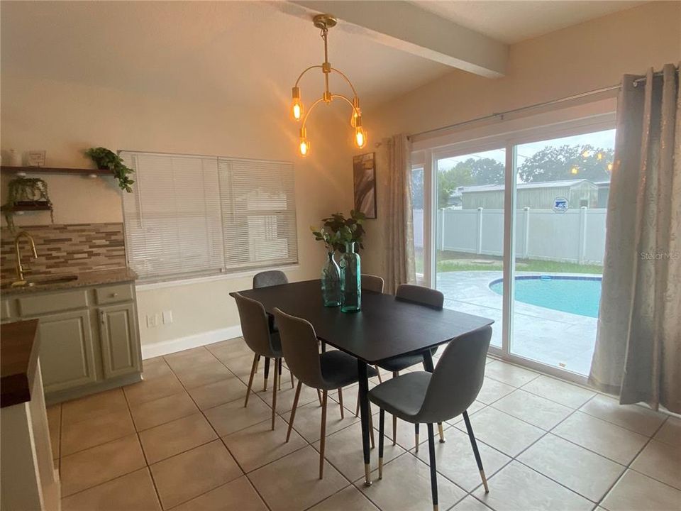For Sale: $340,000 (3 beds, 2 baths, 1509 Square Feet)