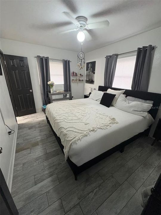 На продажу: $275,000 (3 спален, 2 ванн, 1114 Квадратных фут)