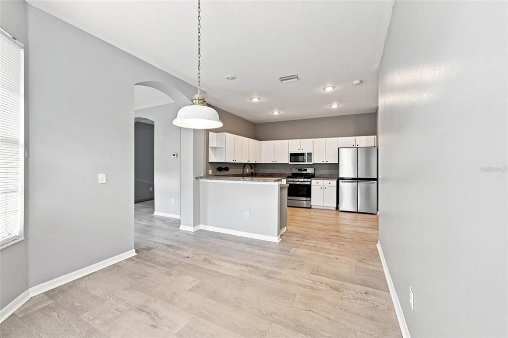 For Sale: $295,000 (2 beds, 2 baths, 1552 Square Feet)