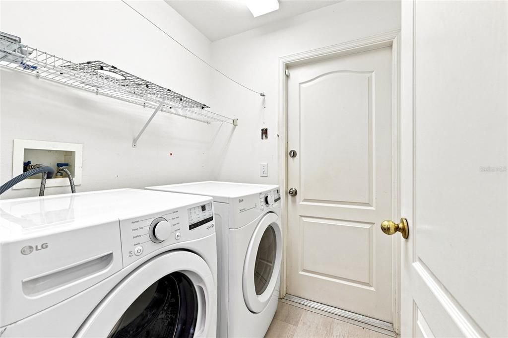 For Sale: $295,000 (2 beds, 2 baths, 1552 Square Feet)