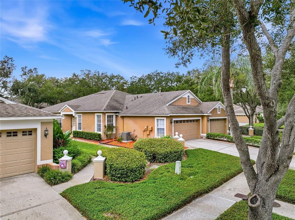 For Sale: $295,000 (2 beds, 2 baths, 1552 Square Feet)