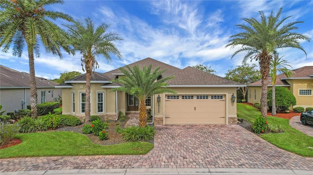 For Sale: $449,900 (3 beds, 2 baths, 2340 Square Feet)