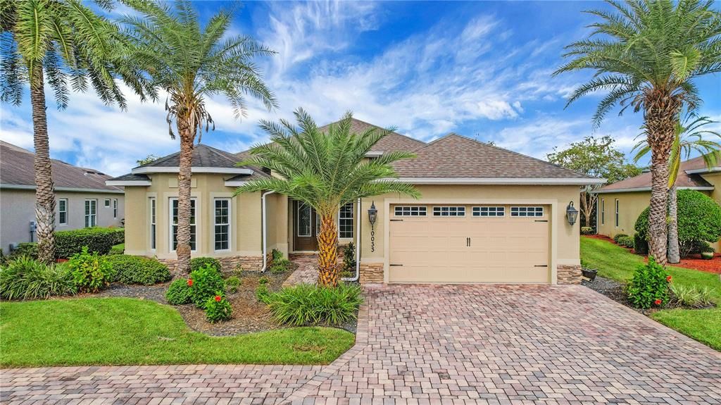 For Sale: $449,900 (3 beds, 2 baths, 2340 Square Feet)