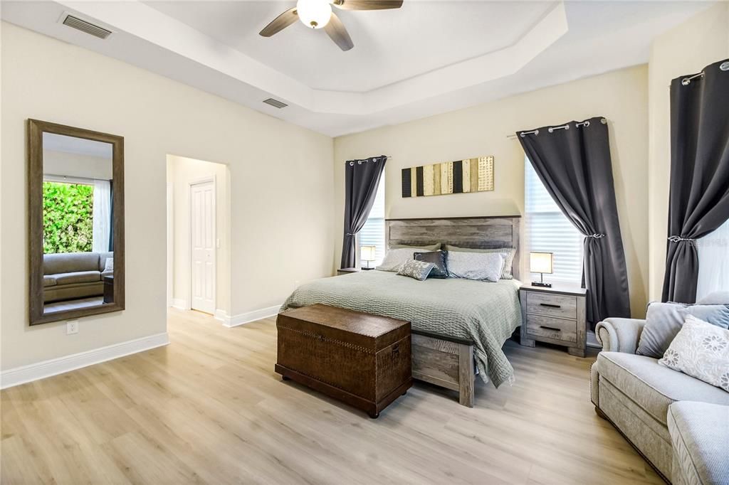 For Sale: $449,900 (3 beds, 2 baths, 2340 Square Feet)