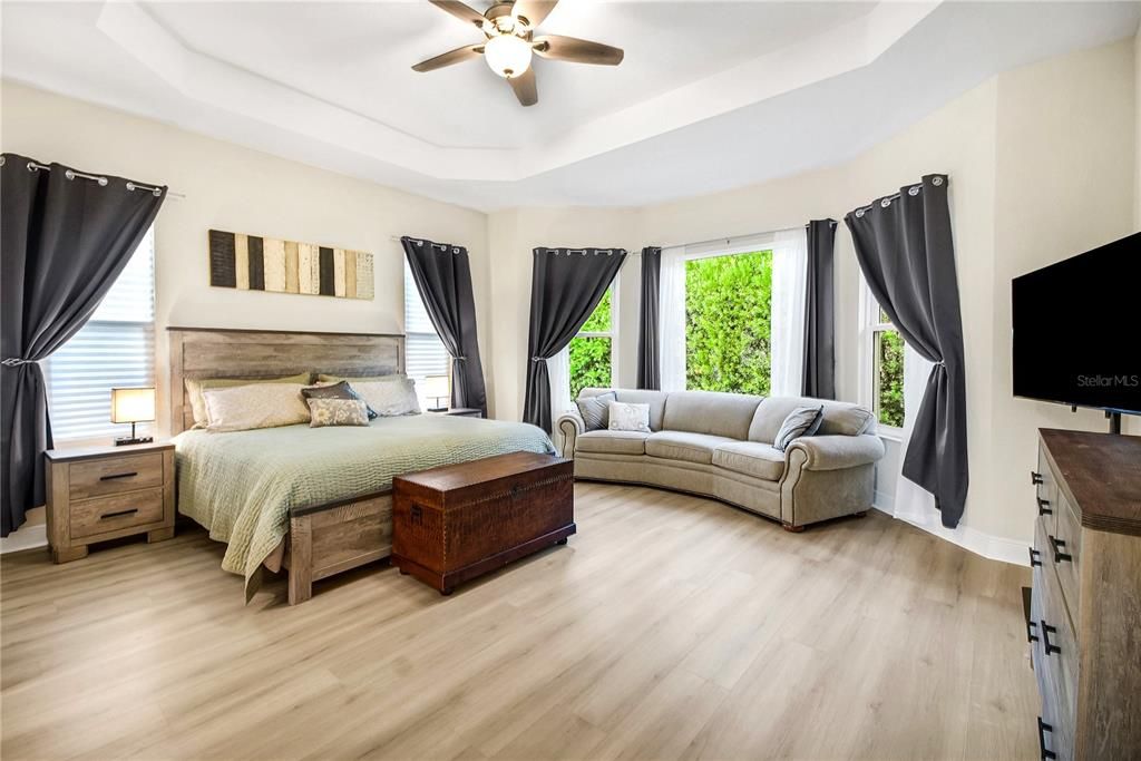 For Sale: $449,900 (3 beds, 2 baths, 2340 Square Feet)