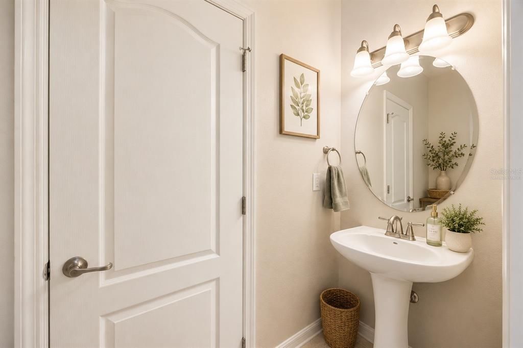For Sale: $355,000 (4 beds, 2 baths, 2146 Square Feet)