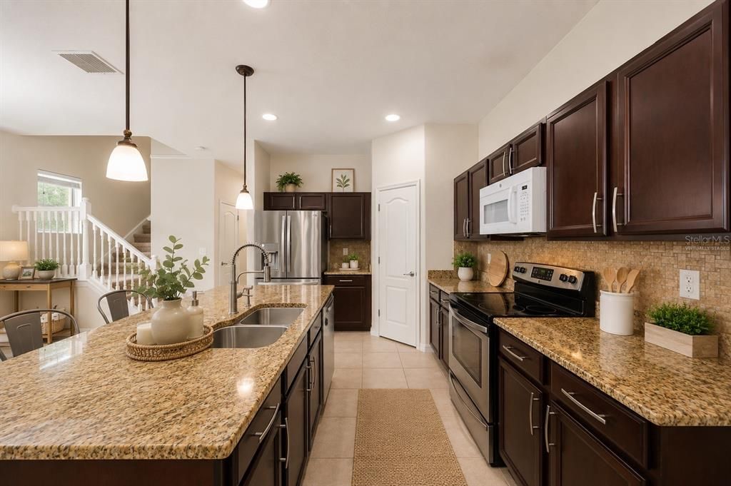 For Sale: $355,000 (4 beds, 2 baths, 2146 Square Feet)