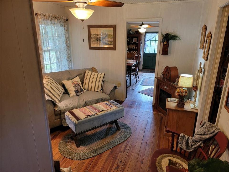 En Venta: $324,777 (2 camas, 1 baños, 660 Pies cuadrados)