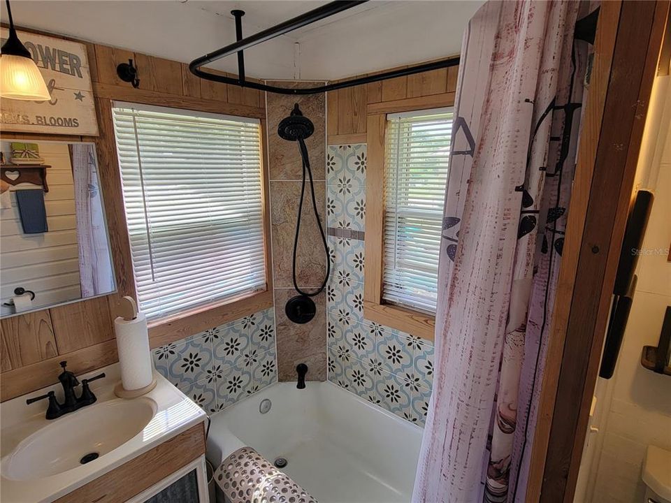 En Venta: $324,777 (2 camas, 1 baños, 660 Pies cuadrados)