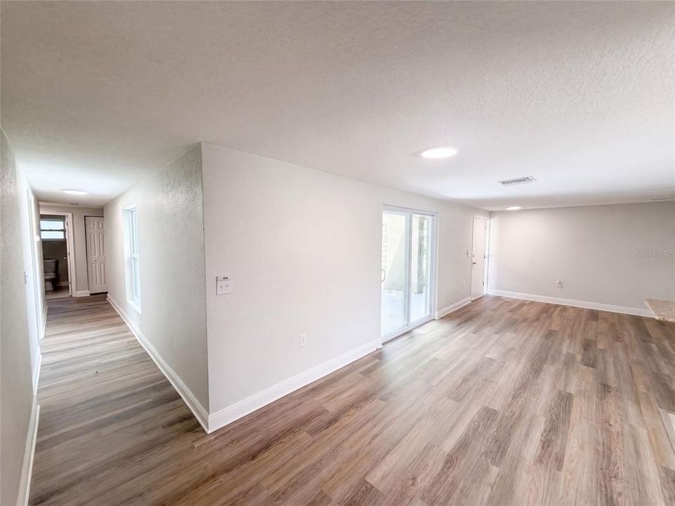 En Venta: $275,000 (4 camas, 2 baños, 1546 Pies cuadrados)