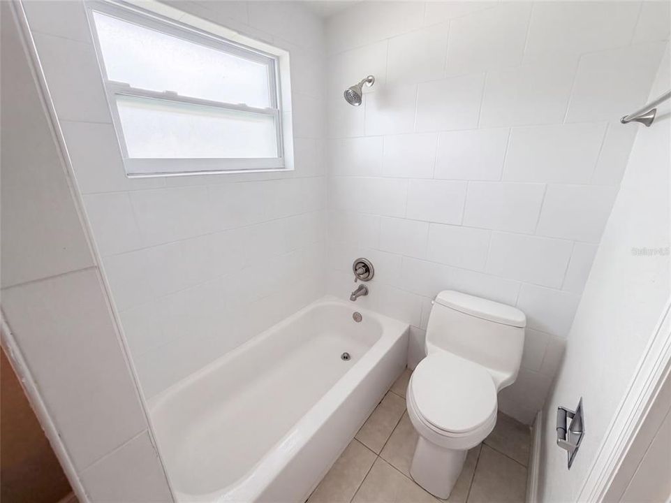 En Venta: $275,000 (4 camas, 2 baños, 1546 Pies cuadrados)
